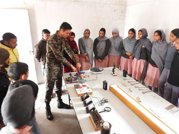 Distribution of Lab Equipments 